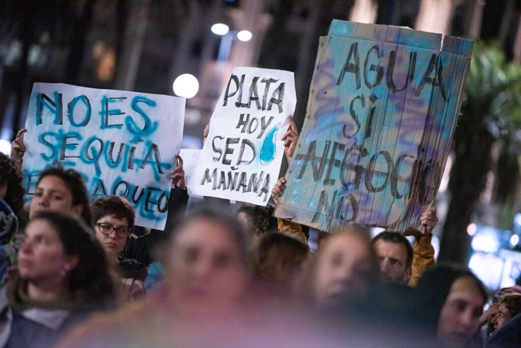 manifestacin publica en el centro del Uruguay, Crisis del agua en Montevideo / Uruguay
