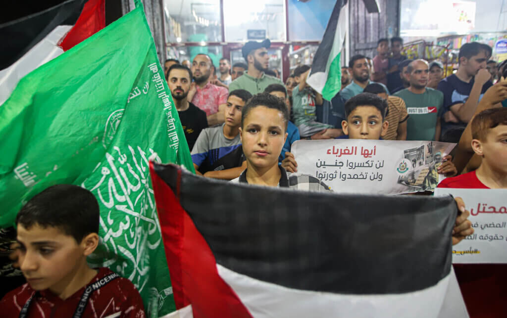 Supporters of the Hamas movement demonstrate in Jabalia in the Gaza Strip on July 3, 2023, to protest the Israeli military operation in the West Bank city of Jenin. (Photo: Ramez Haboub/APA Images)