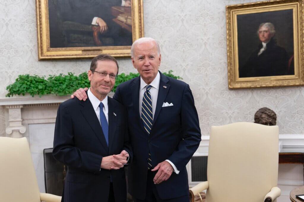 Isaac Herzog meets Joe Biden in the White House, July 18, 2023. From Herzog's twitter feed.